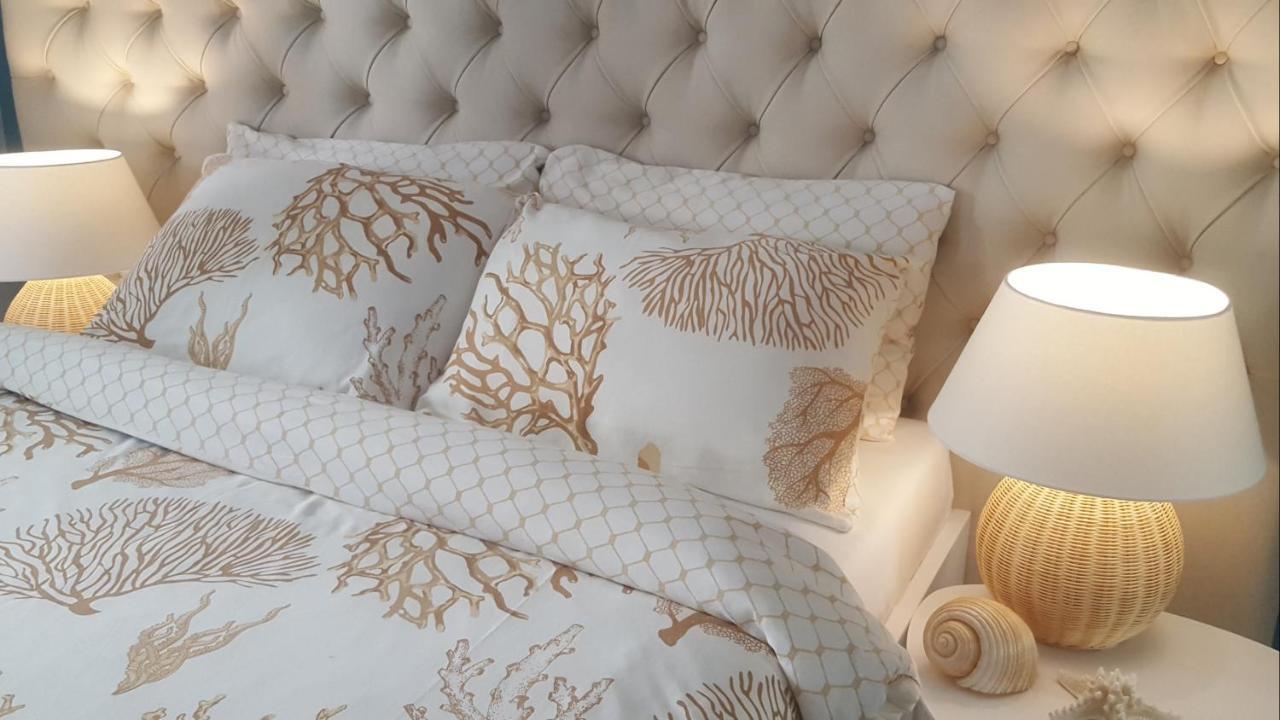 New!!! New Riva Luxury One - With Sunny Terrace & Big Garden Leilighet Poreč Eksteriør bilde